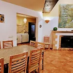 Villas Salinas Family & Friends